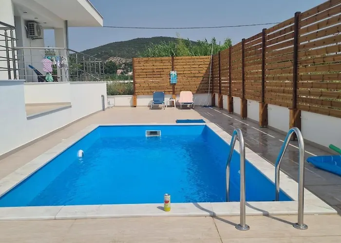 Apartment Seaview Peramos 2 *