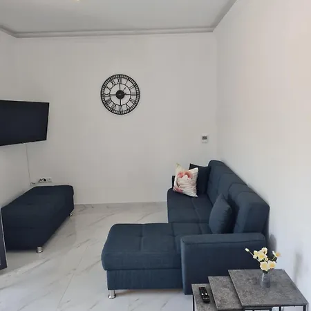Apartment Seaview Permos 2
