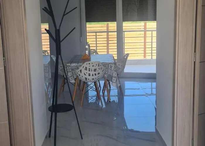 Seaview Peramos 2 公寓 *